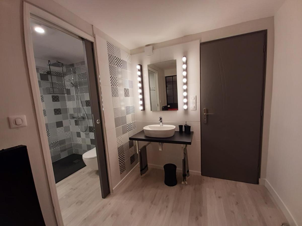 Sakura Bed & Breakfast Fontaine-le-Comte Екстериор снимка