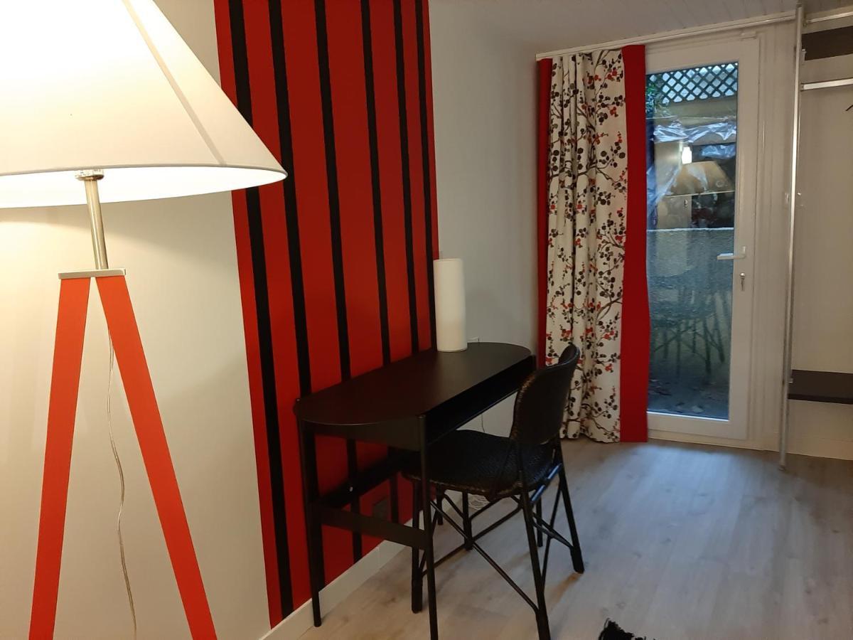 Sakura Bed & Breakfast Fontaine-le-Comte Екстериор снимка